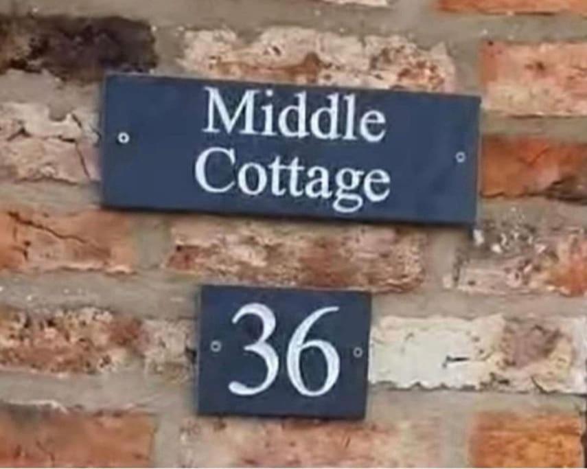 Middle Cottage York Bagian luar foto