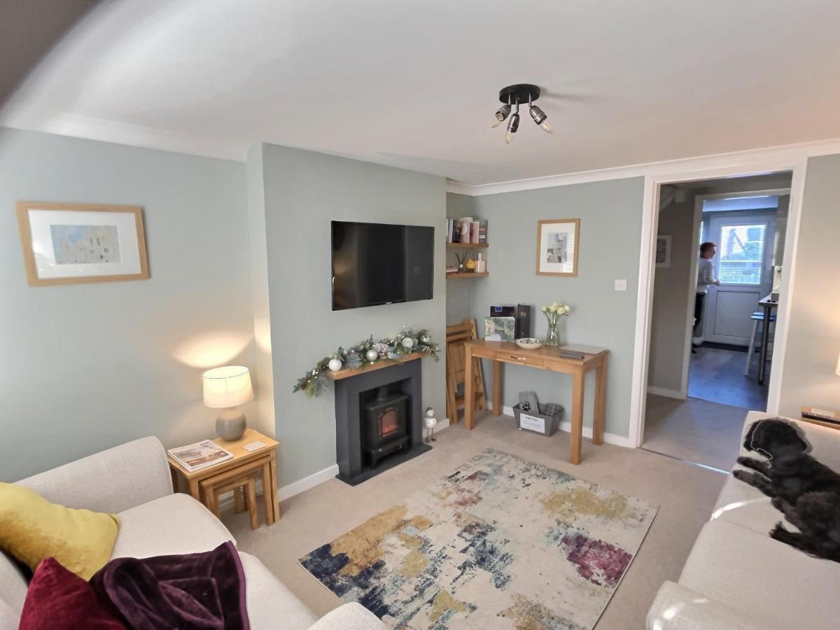 Middle Cottage York Bagian luar foto